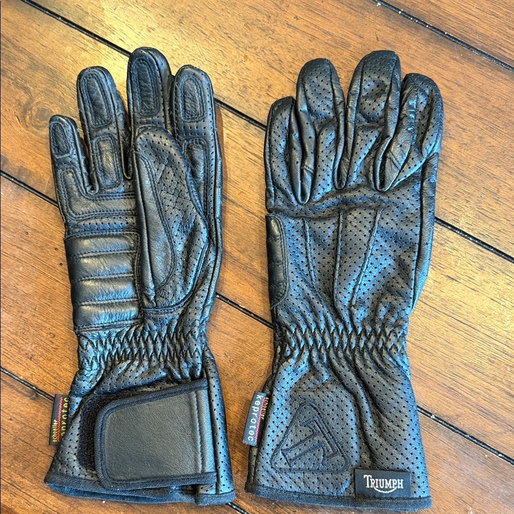 Triumph Perforated Black leather Riding Gloves